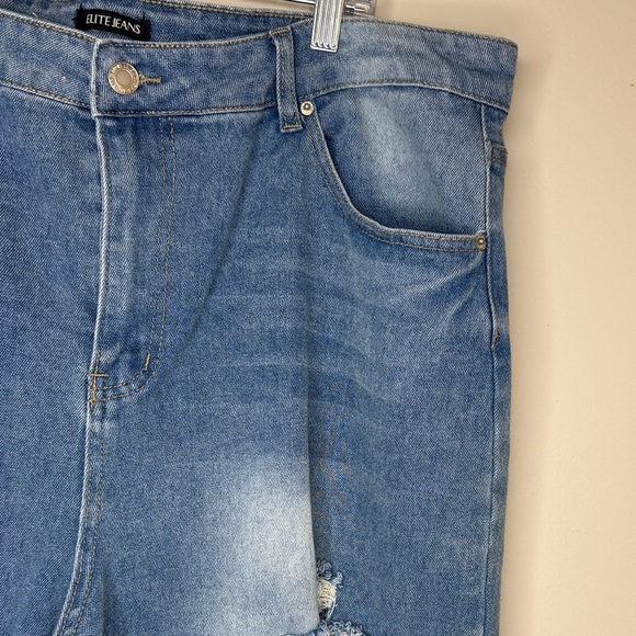 Elite plus size distressed boyfriend cropped jeans light wash denim - Picture 4 of 15